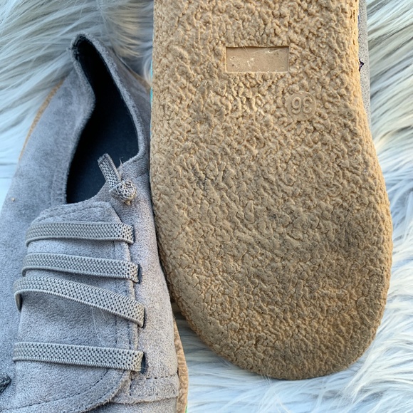 Barely Worn! Grey Suede Hippie Shoes Size 6/36 - Picture 6 of 8